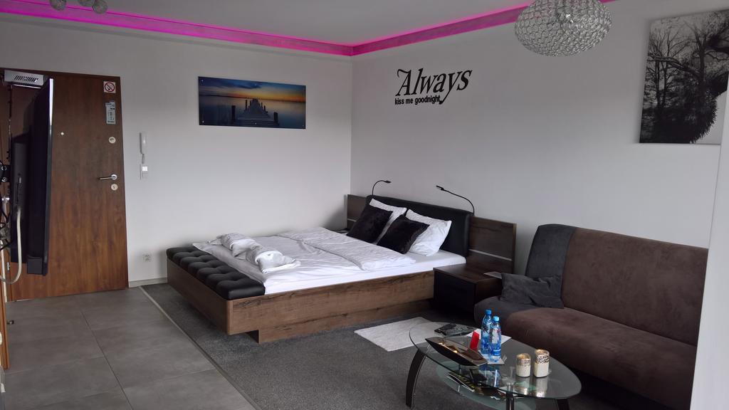 Top Oder Apartments- Private Parking Шчечин Екстериор снимка