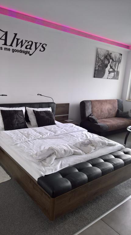 Top Oder Apartments- Private Parking Шчечин Екстериор снимка