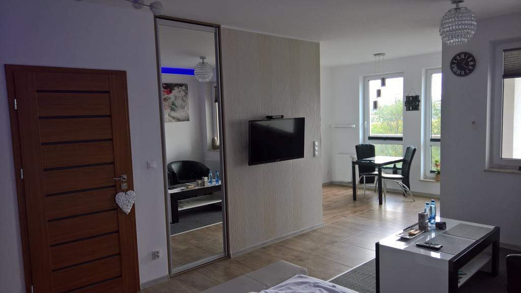 Top Oder Apartments- Private Parking Шчечин Екстериор снимка