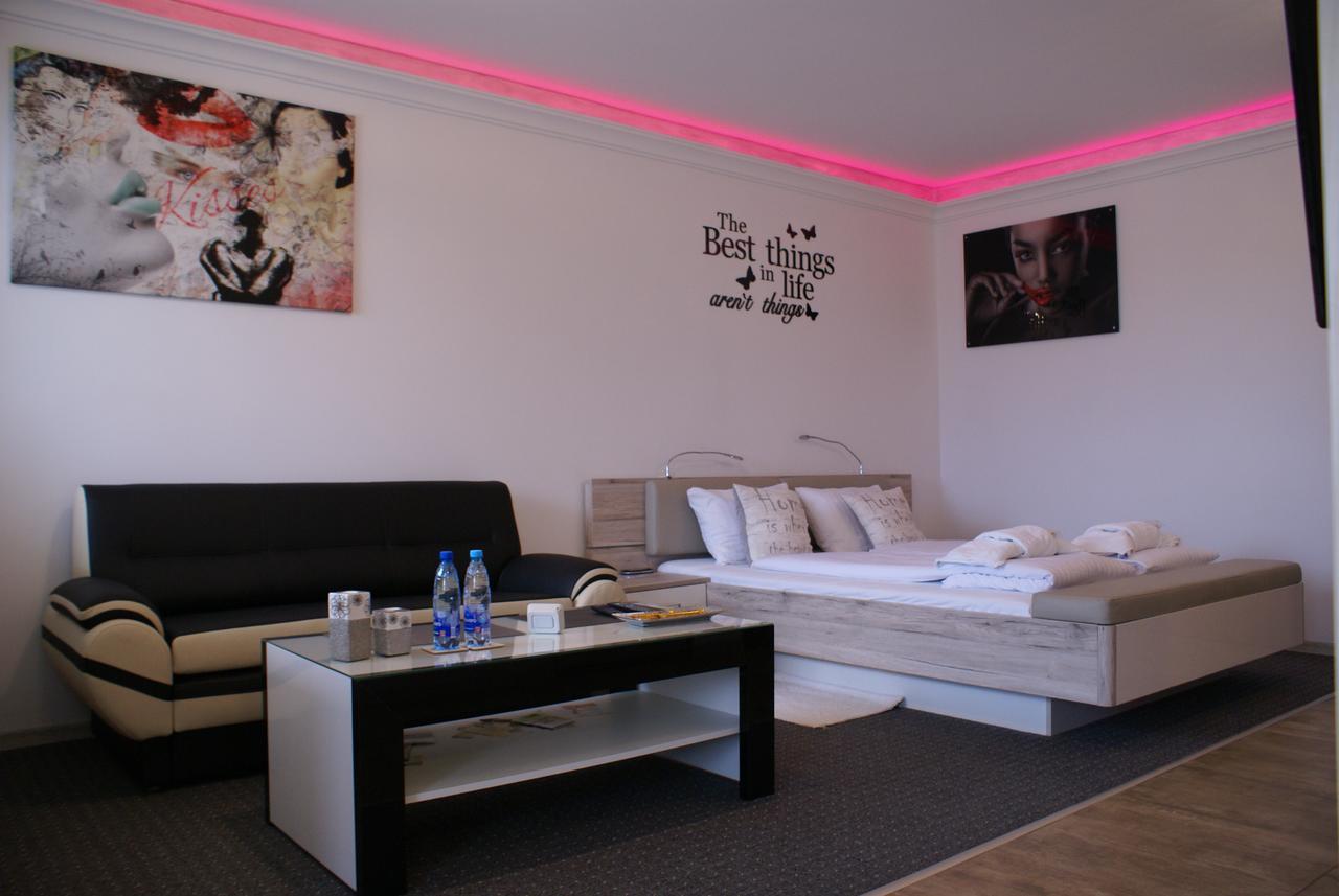 Top Oder Apartments- Private Parking Шчечин Екстериор снимка