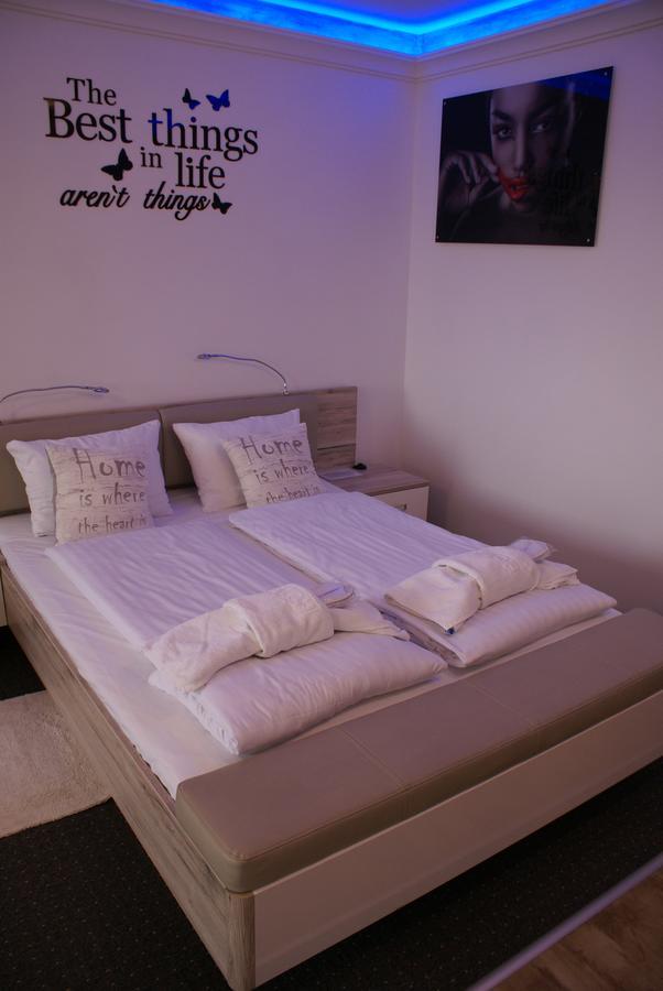 Top Oder Apartments- Private Parking Шчечин Екстериор снимка